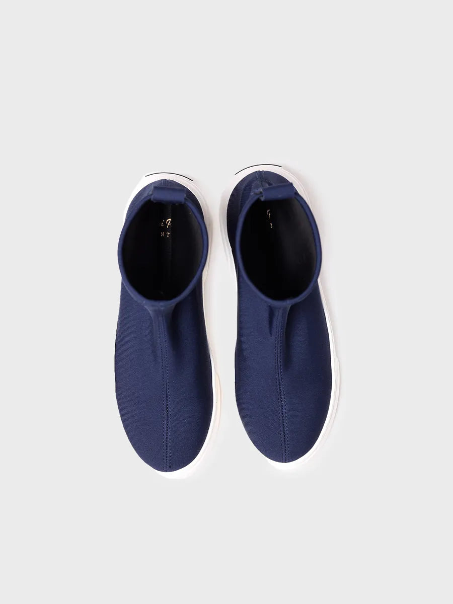 Women's house slipper