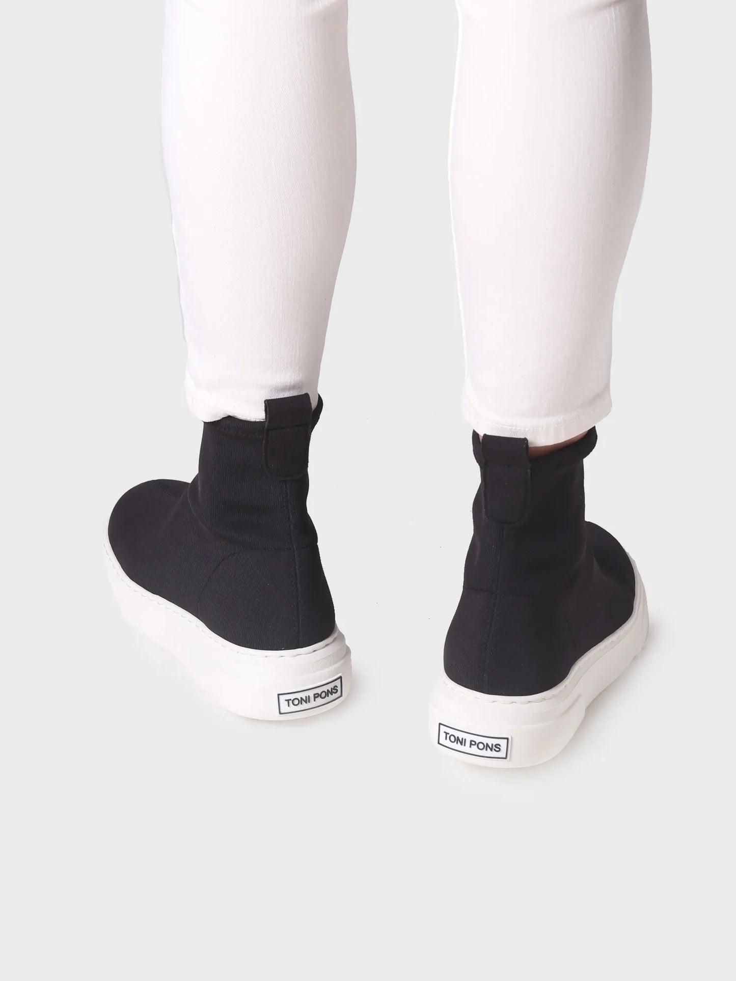 Women's house slipper