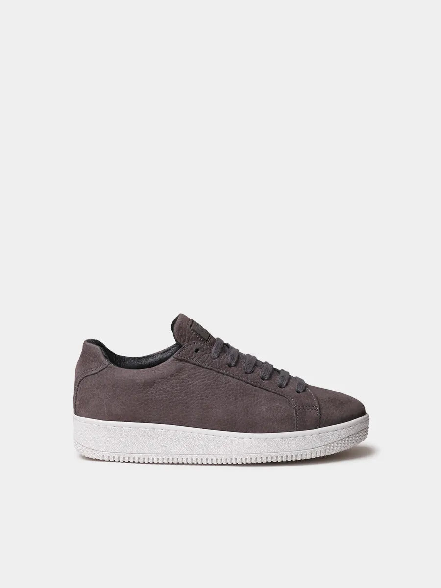 Men's sneakers in suede