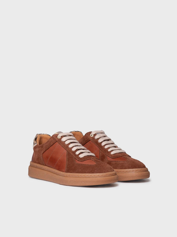 Zapatillas mujer - Zapatilla deportiva en piel para mujer | AUREA - Toni Pons