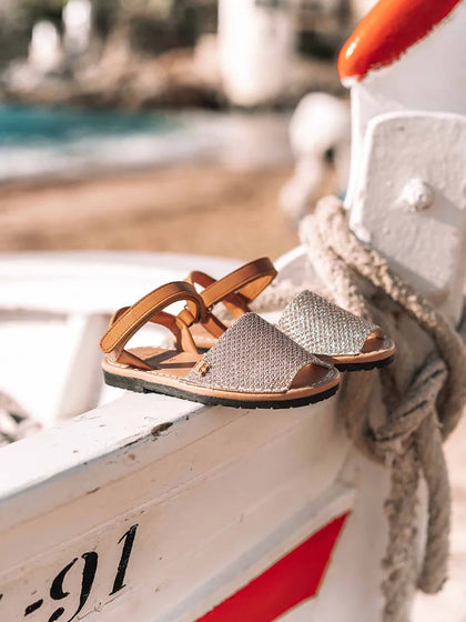 menorquinas infantiles - Menorquina de niña brillante | COVA-S - Toni Pons