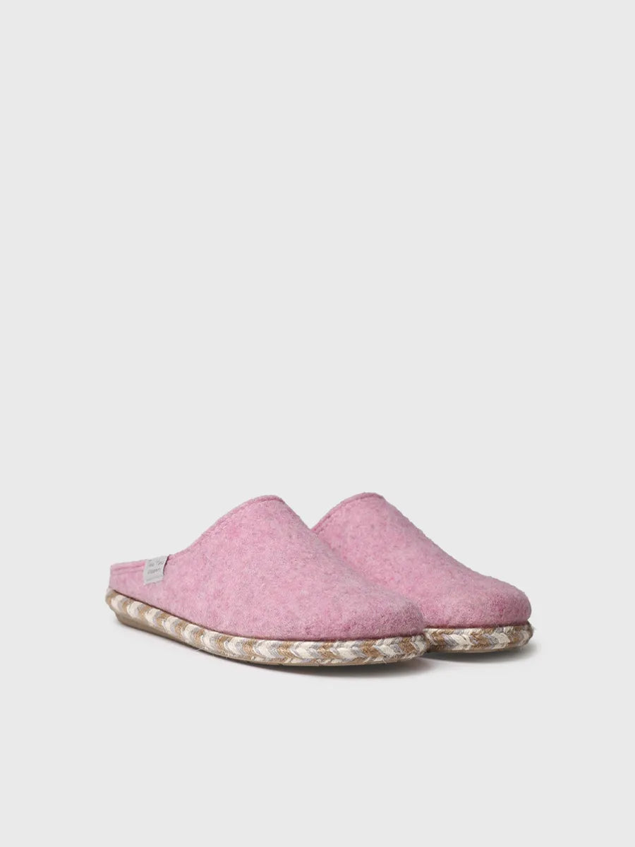 Women's felt slippers