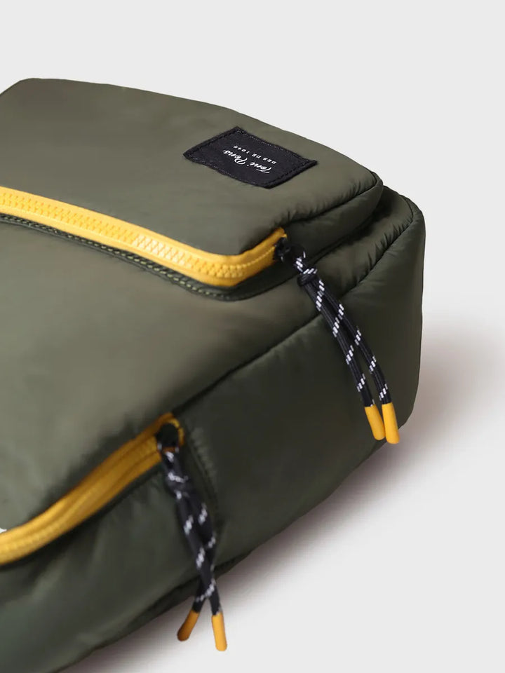 Complementos - Mochila con bolsillo exterior | DENNA - Toni Pons