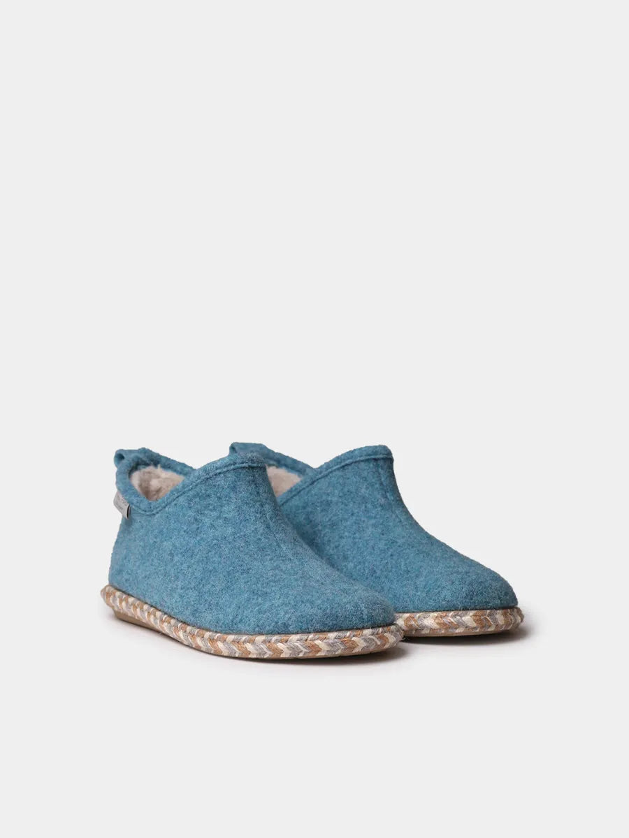 Women's padded clog-style slippers with wedge