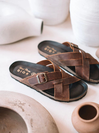 - Sandalias de hombre de piel con tiras cruzadas | GALATSI-PE - Toni Pons