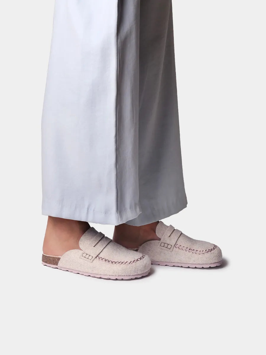 Women's padded clog-style slippers with wedge