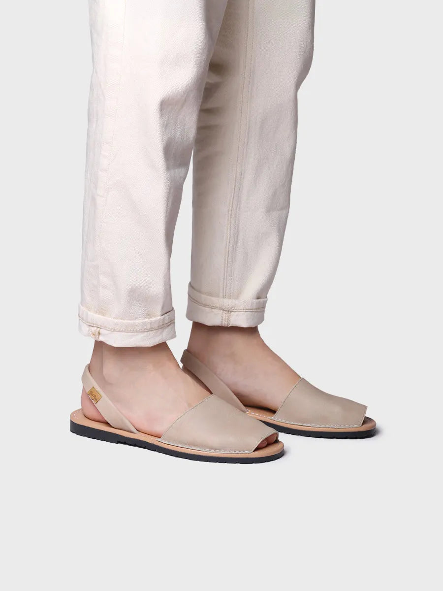 zapatillas hombre - Sandalia de hombre con tiras cruzadas en color taupé | GRAU-P - Toni Pons