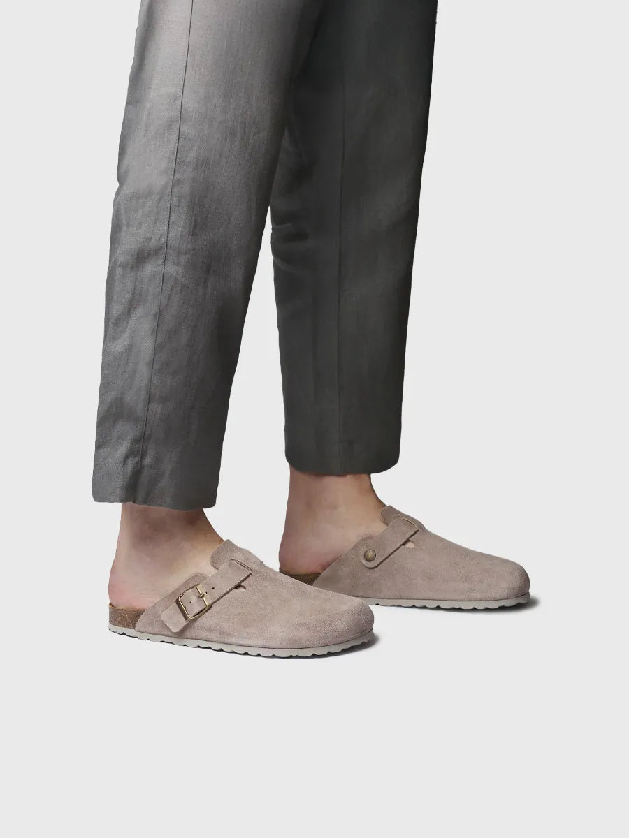 - Zueco de hombre en serraje con hebilla | GREGOR-QT - Toni Pons