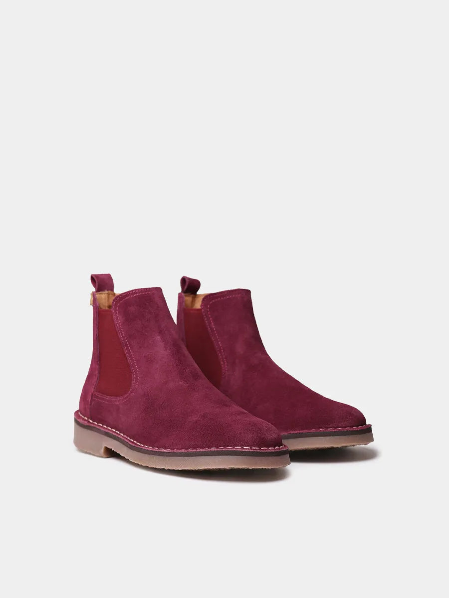 Women’s cowboy ankle boots in split leather with embroidery