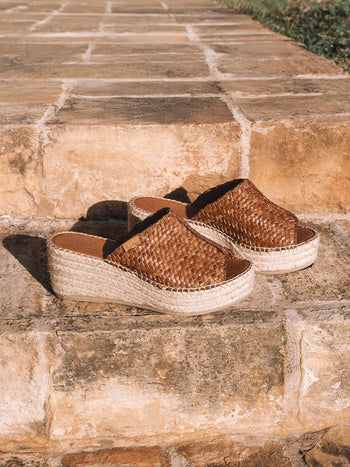 - Alpargata de cuña estilo peep toe | ISOLDA - Toni Pons