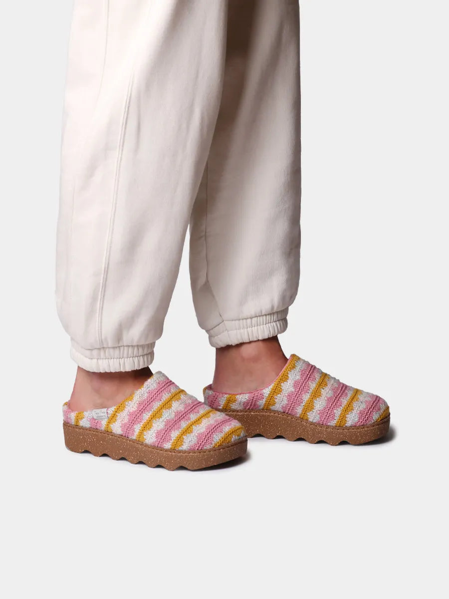 Women's ballerina-style velvet slippers