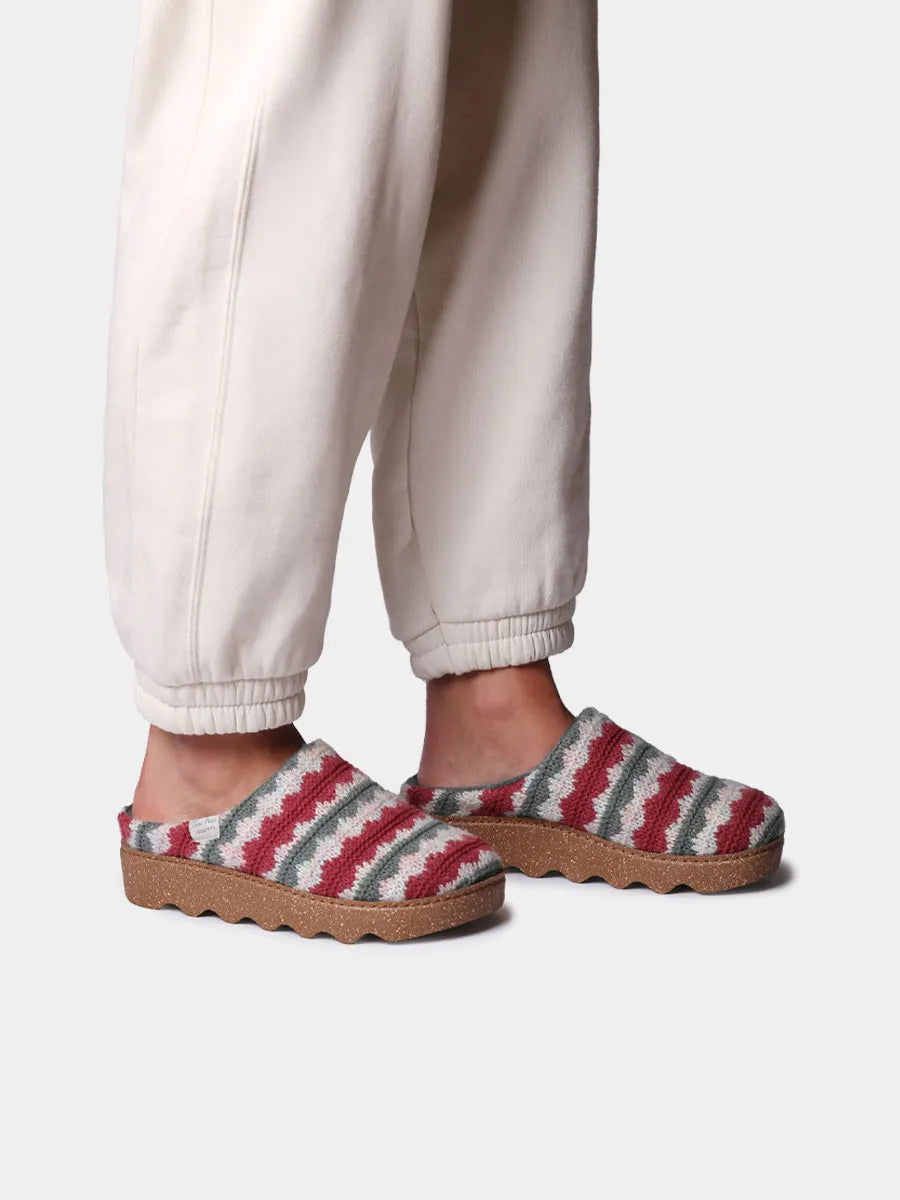 Women's slipper-style clog in Sheepskin