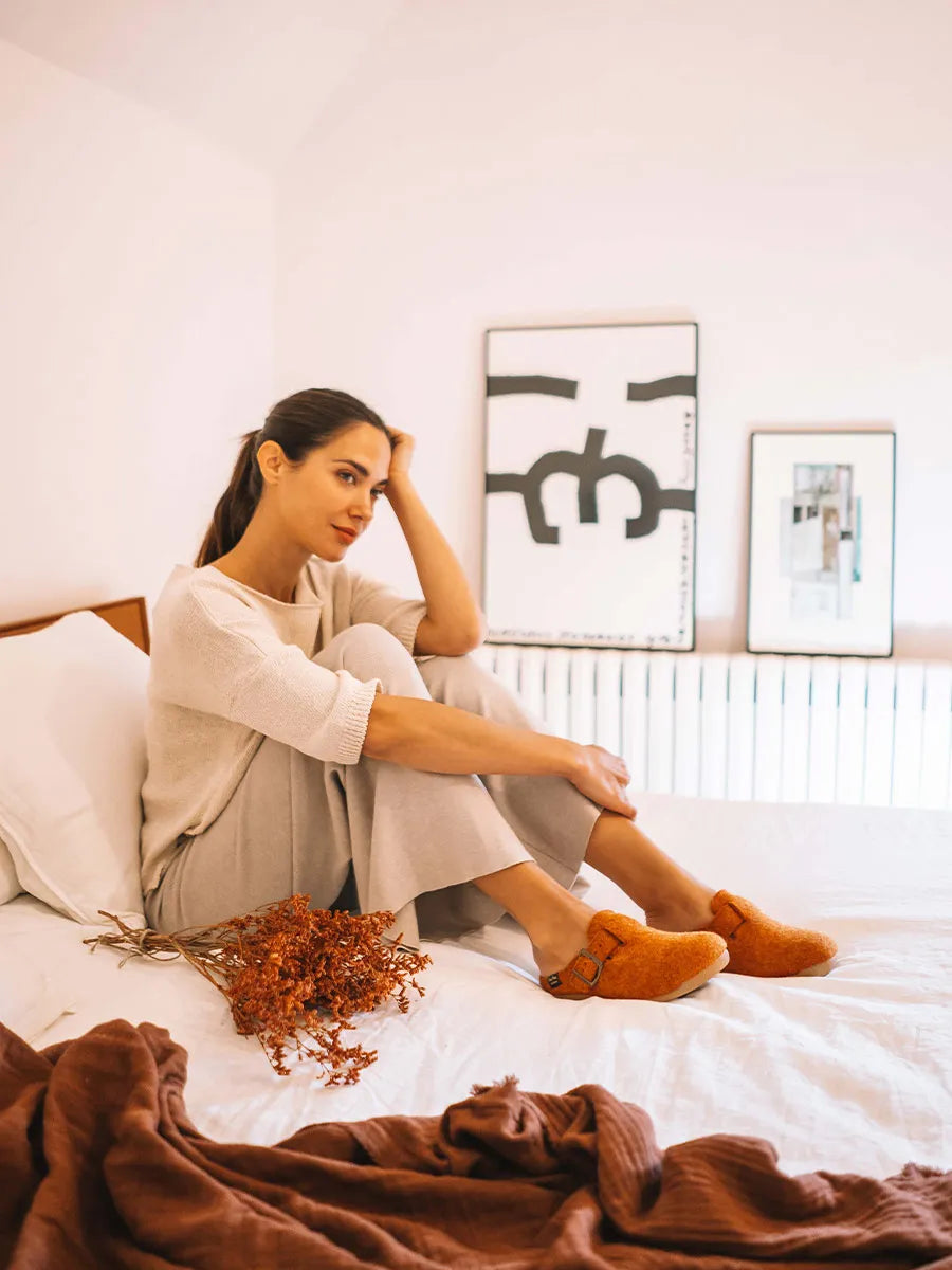 zapatillas mujer - Slipper de mujer tipo zueco con hebilla | MIMA-FP - Toni Pons