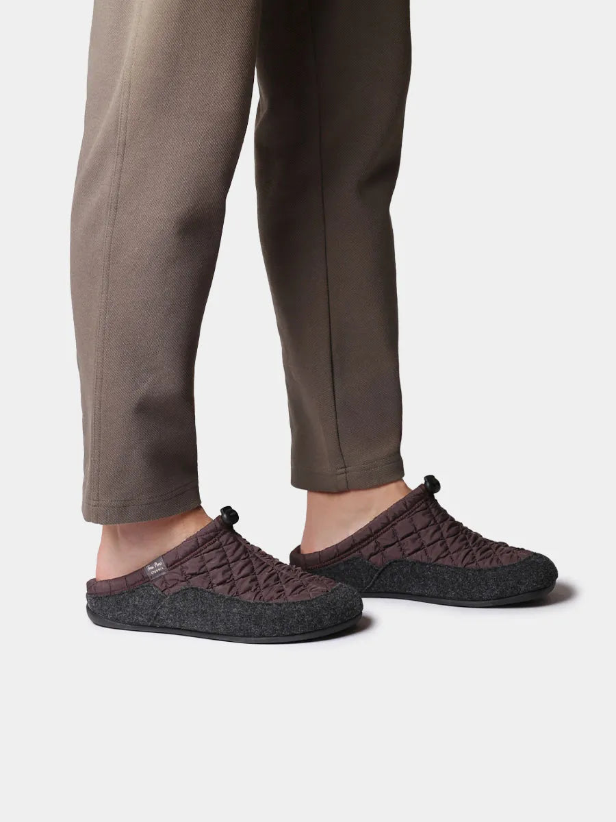 Zapatilla tipo zueco de hombre en tejido acolchado y fieltro | NADIR-UM
