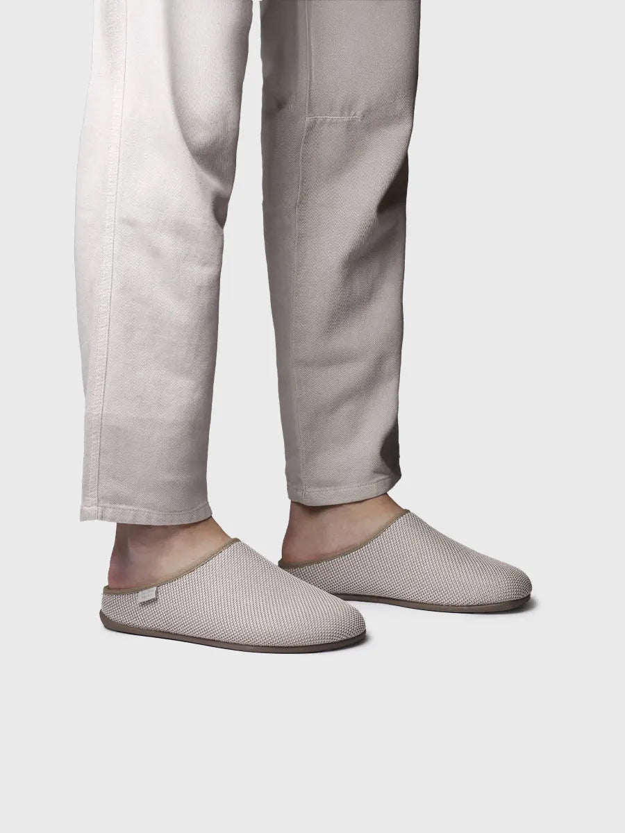 - Zapatilla de casa tipo zueco de hombre en rejilla | NASH-JO - Toni Pons