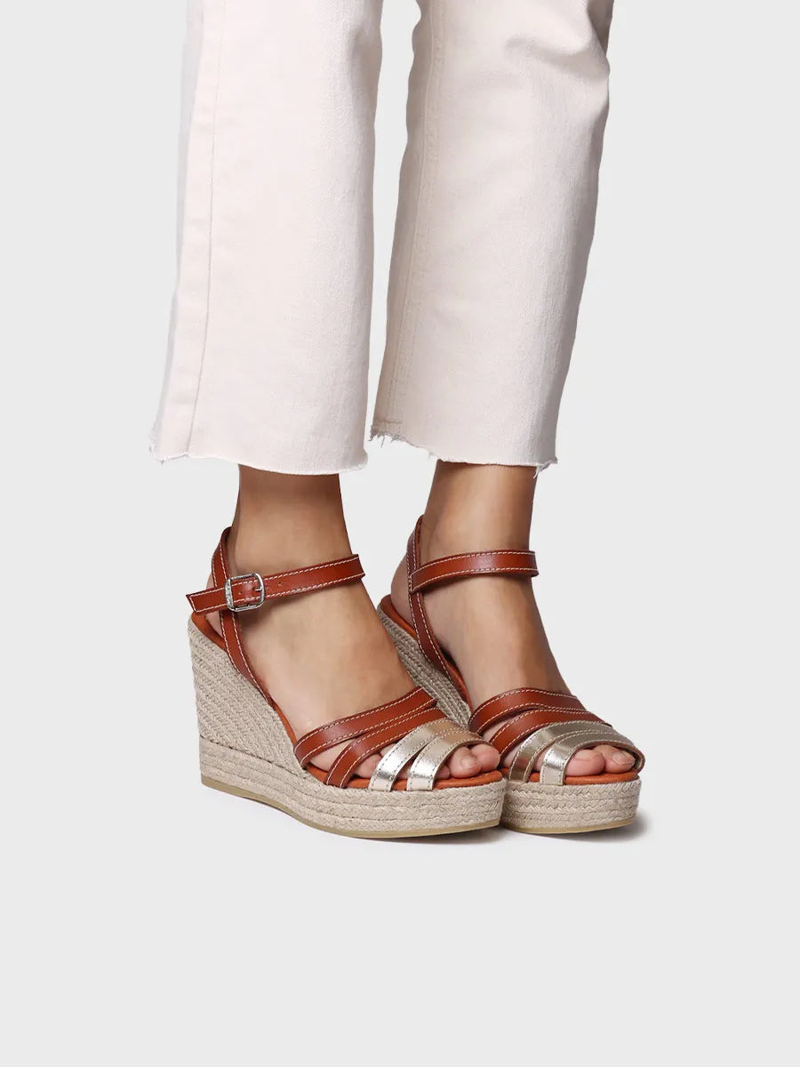 sandalias mujer - Alpargata abierta de mujer en cuero y color platino con cuña | OCTAVIA - Toni Pons
