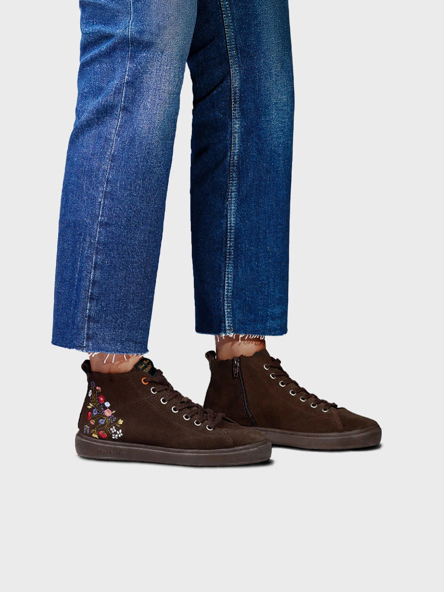 Zapatillas mujer - Botín para mujer en serraje con bordado floral | ORDIS - Toni Pons