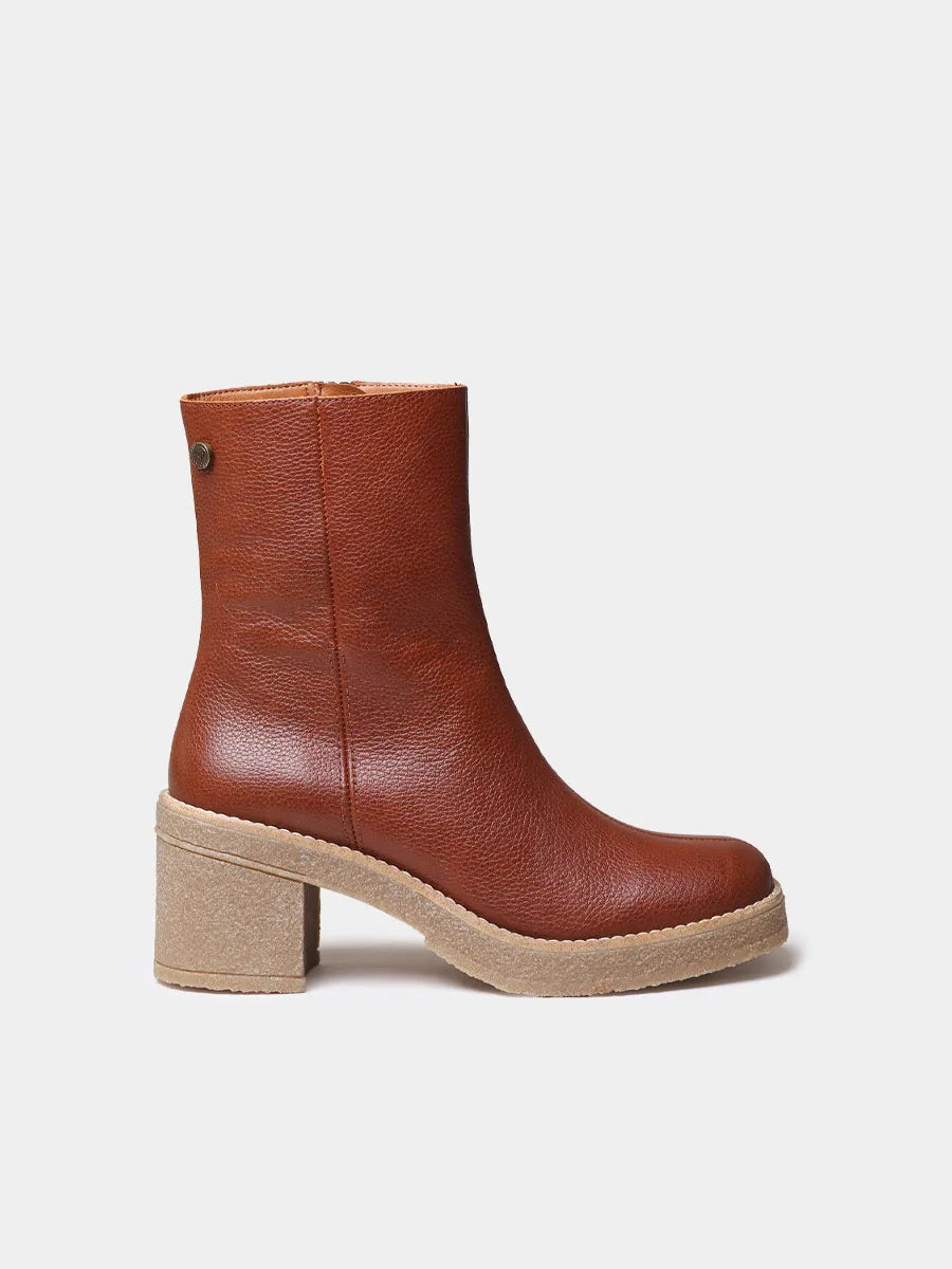 Botín de mujer en piel con plataforma y tacón ancho TONI PONS