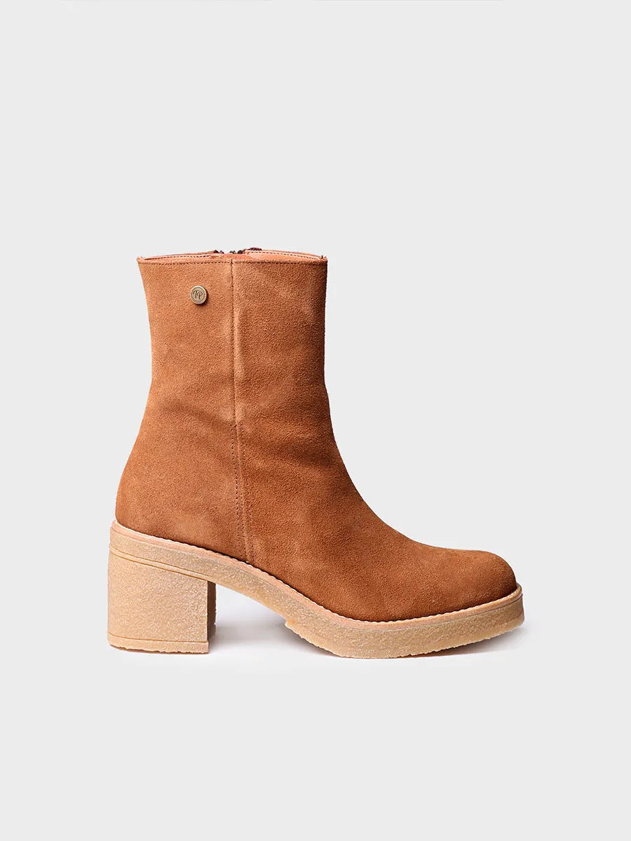 Women’s block-heel ankle boot in split leather