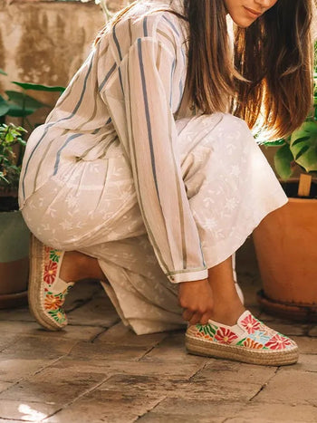 alpargatas mujer - Alpargata cerrada de algodón bordada multicolor | POLA - Toni Pons