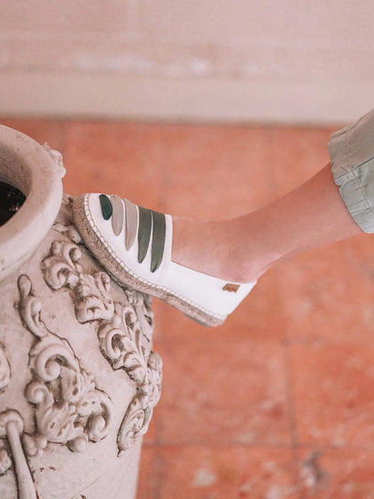 - Alpargata plana con cintas para mujer | ROSE-CM - Toni Pons