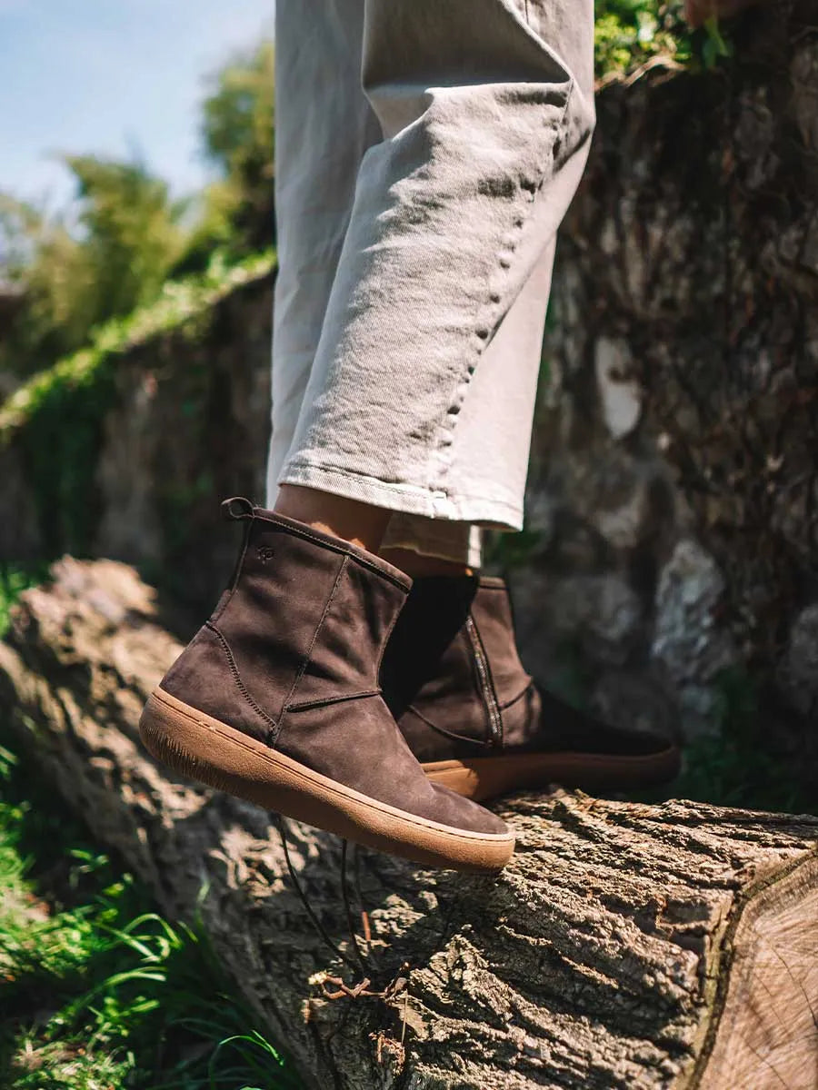 Women's nubuck leather boot