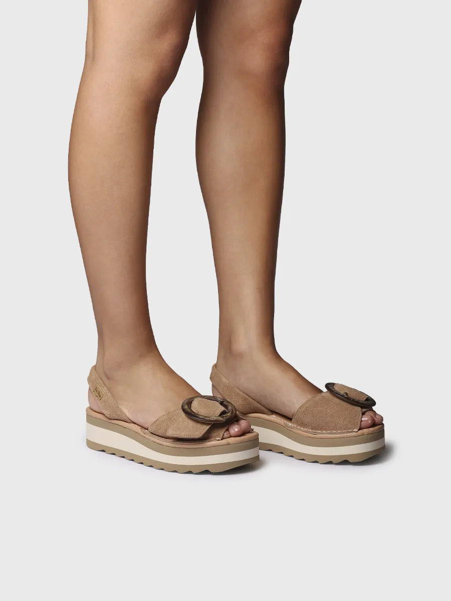 - Sandalia de mujer en serraje con hebilla decorativa | SAURA - Toni Pons