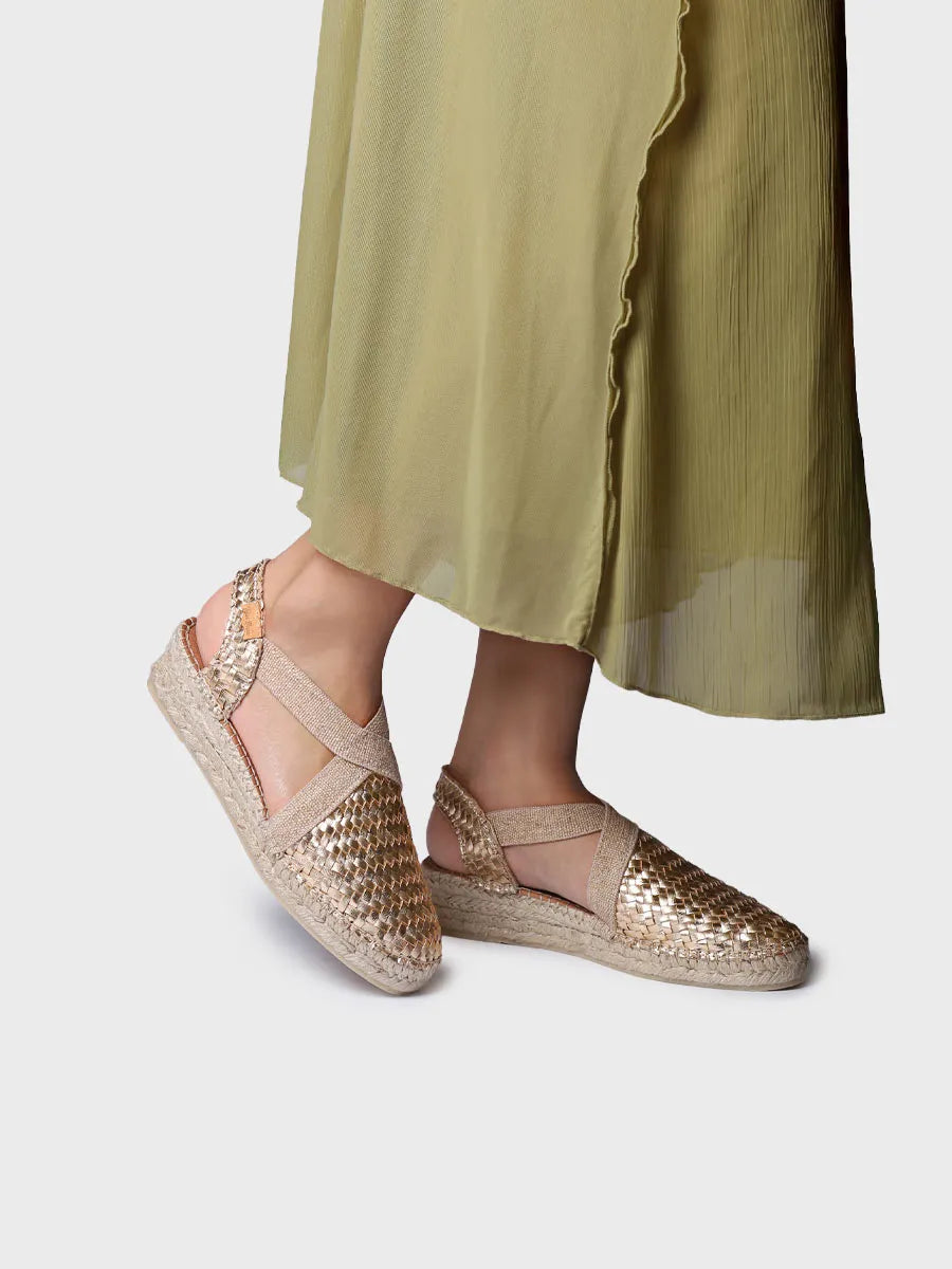Alpargatas mujer - Alpargata cerrada de mujer en piel trenzada con cuña | SIRACUSA - Toni Pons