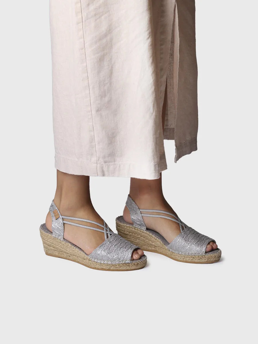 - Alpargata de mujer de cuña en tejido trenzado brillante | TESS-CG - Toni Pons