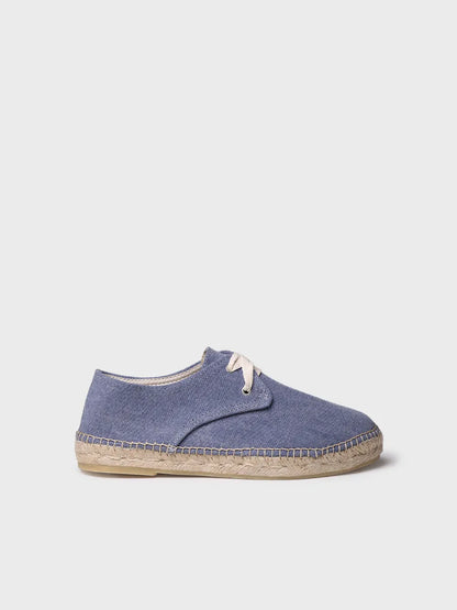 Closed vegan espadrille for women with laces