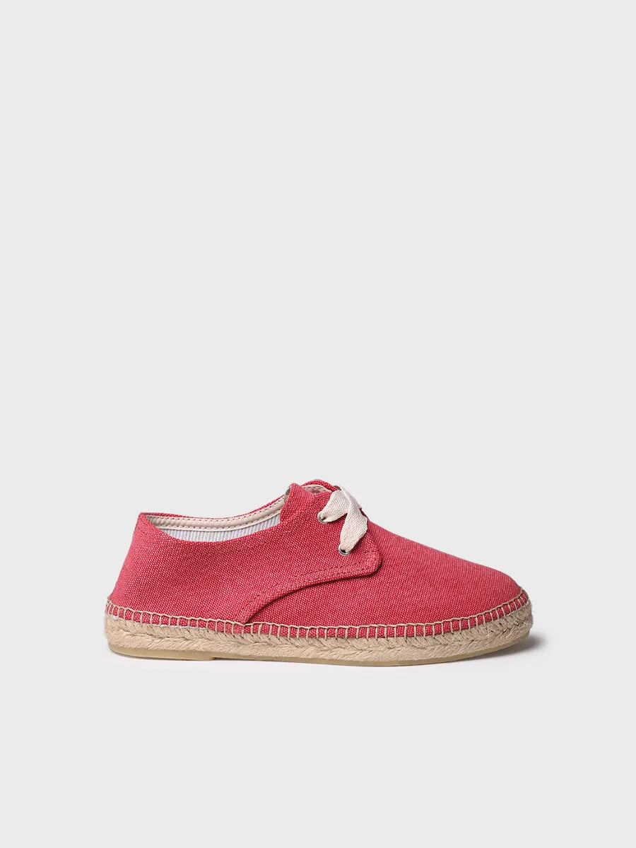 Closed vegan espadrille for women with laces