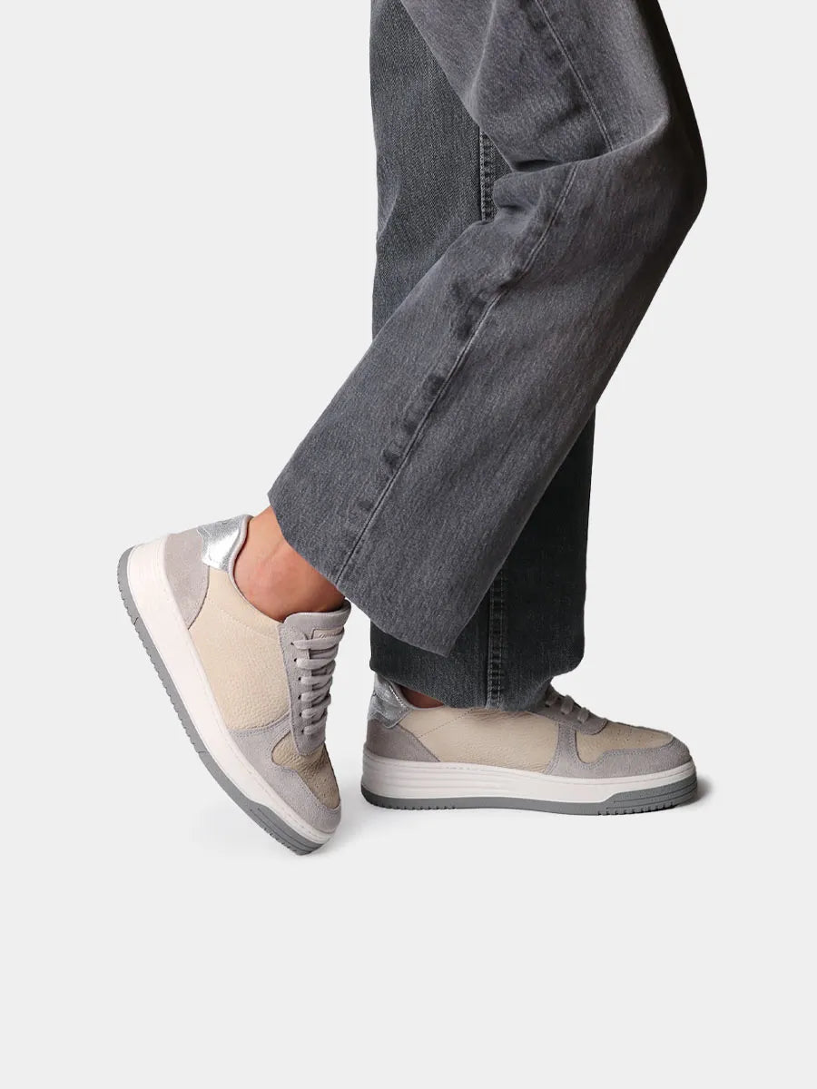 Men's sneakers with elastic laces in nubuck