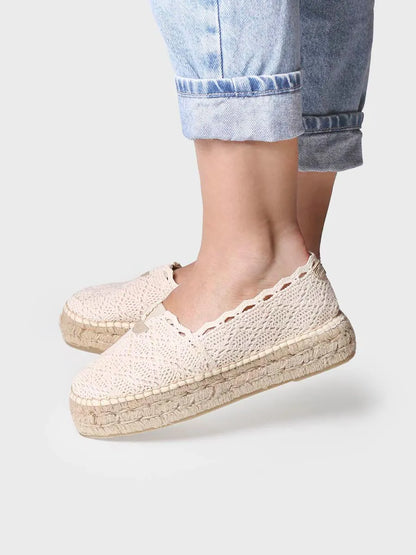 Women's flat espadrilles in crochet