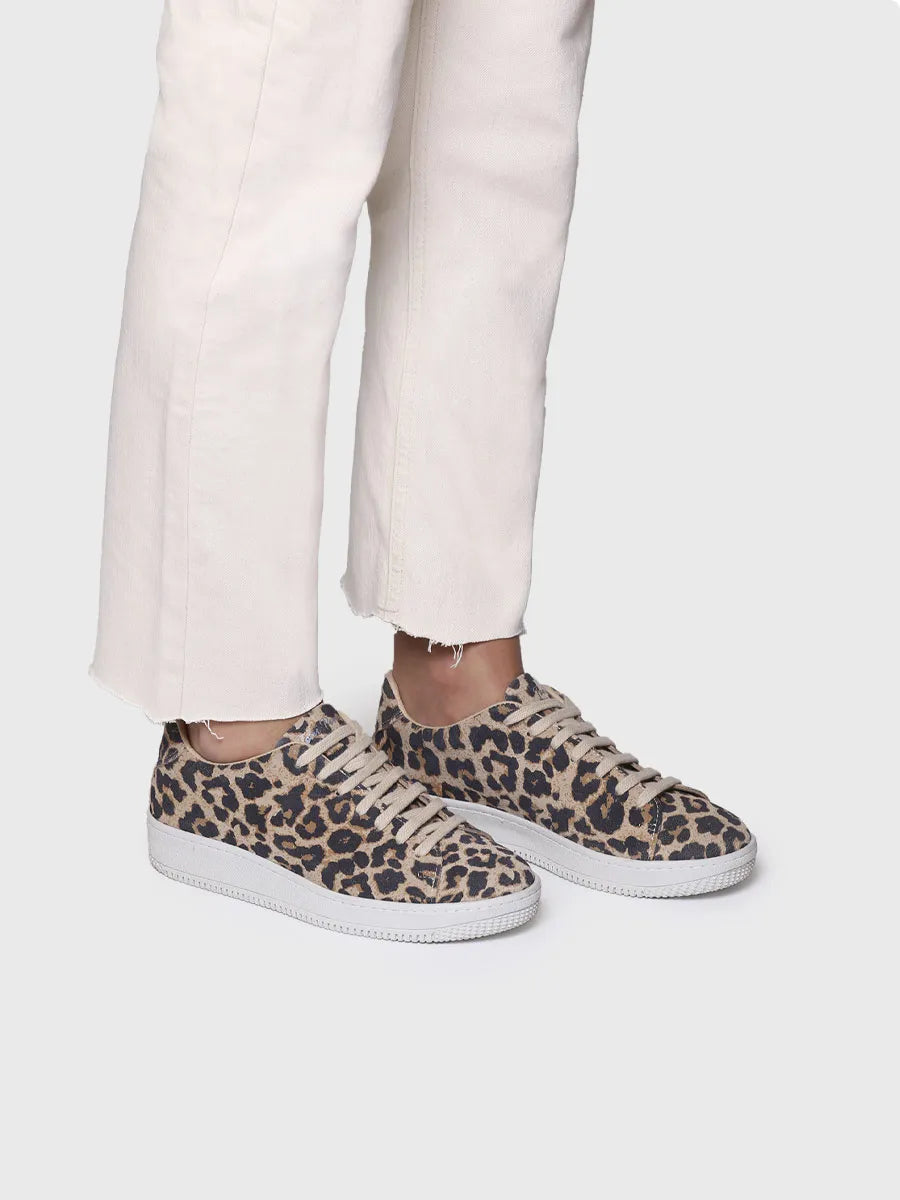 Women's leather trainers in animal print 