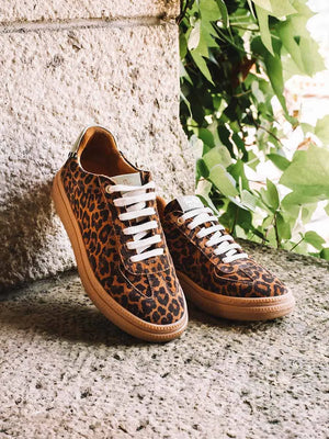 Zapatos con cordones mujer - Zapatillas deportivas de piel para mujer con animal print | AUREA  - Toni Pons  