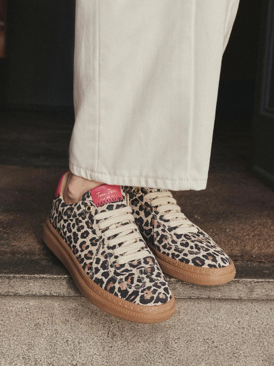 Sabatilla esportiva de pell en animal print per a dona | AUREA