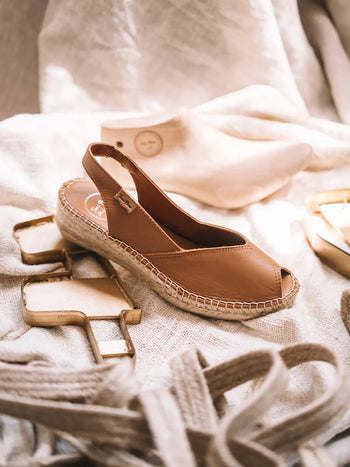 alpargatas mujer - Alpargata peep toe de mujer con cuña en piel | BERNIA-P  - Toni Pons  