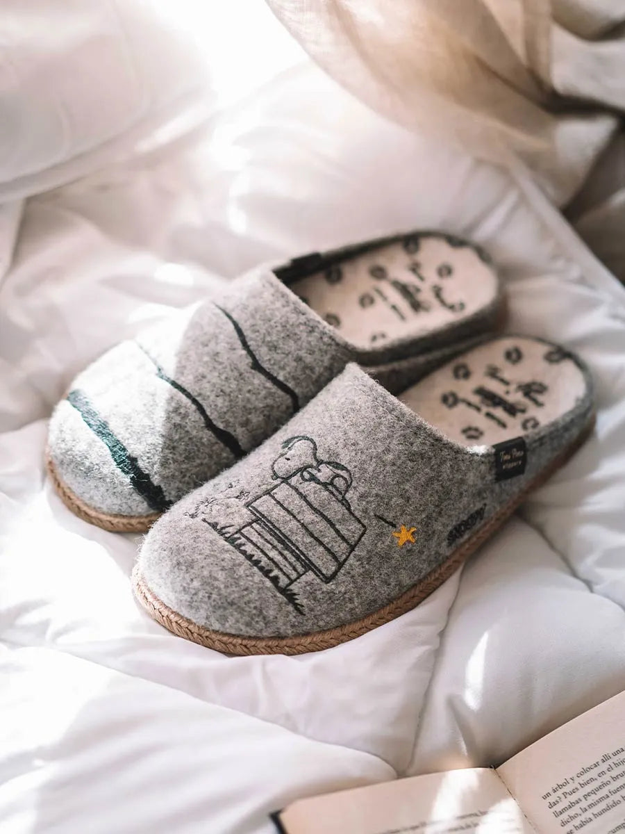 Pantofole tipo zoccolo da uomo di Snoopy