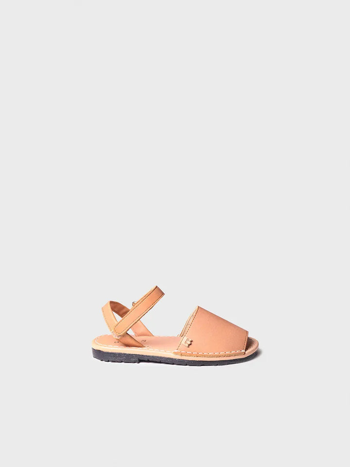 menorquinas infantiles - Abarca infantil en piel con cierre de velcro | COVA-SA  - Toni Pons  