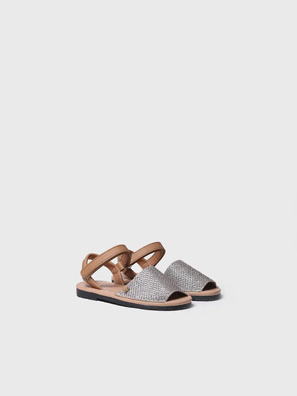 Girl's shiny menorquine sandal