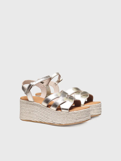 Gold platform sandal for women