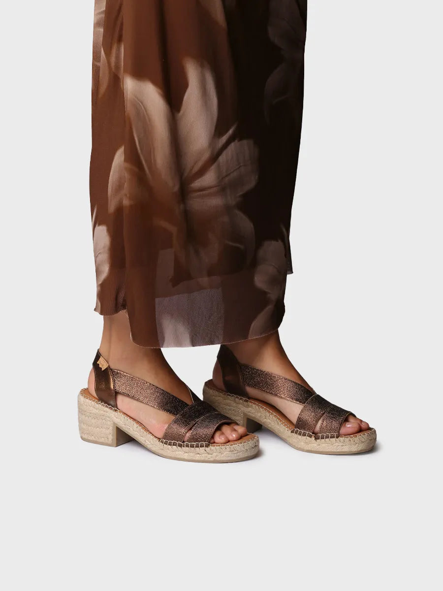  - Alpargata de mujer con tacón ancho y elásticos metalizados | DAMA  - Toni Pons  