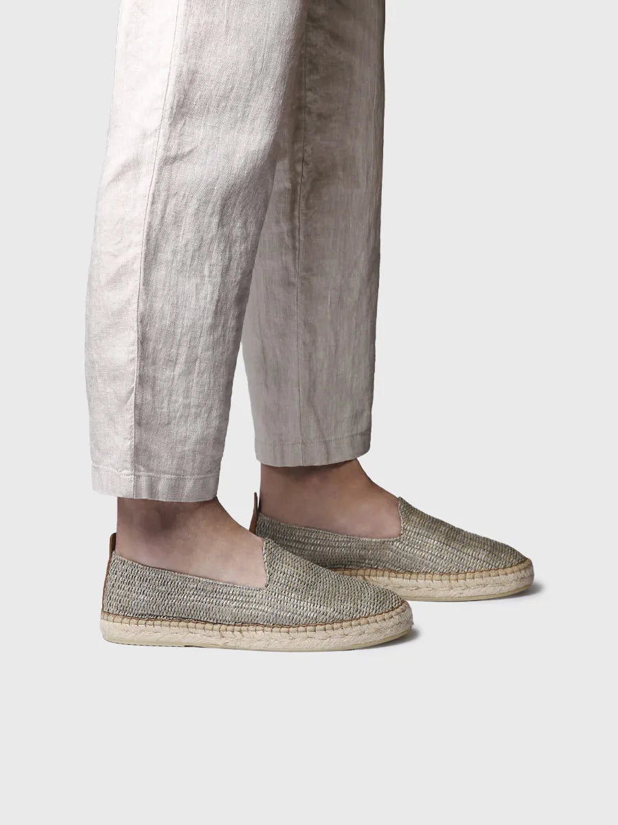  - Alpargata cerrada de hombre en rafia con tirador trasero | DARWIN  - Toni Pons  