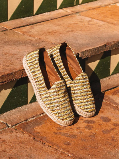 Closed espadrille for men in raffia