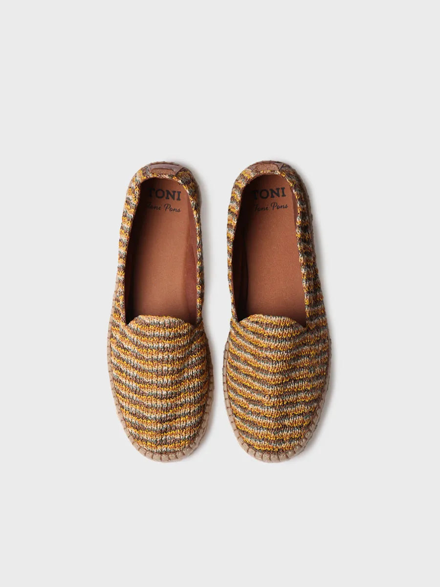 Closed espadrille for men in raffia