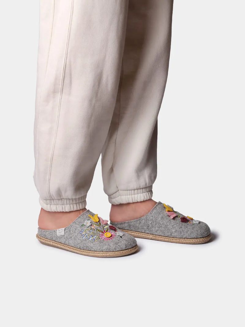 Zapatillas de casa mujer - Slippers para mujer en fieltro con flores | DELI-EF  - Toni Pons  