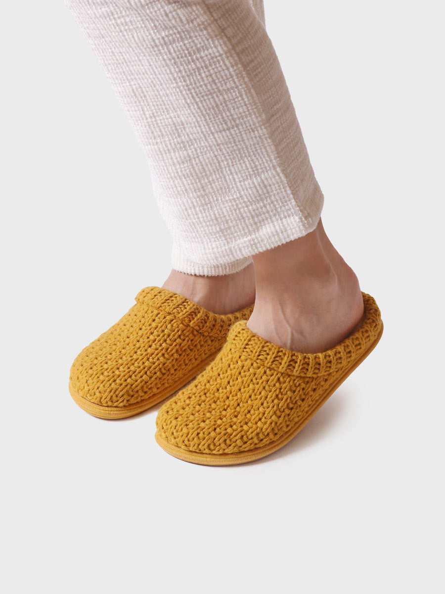 Slippers para mujer en tejido trenzado en Gris | DOMI-SR