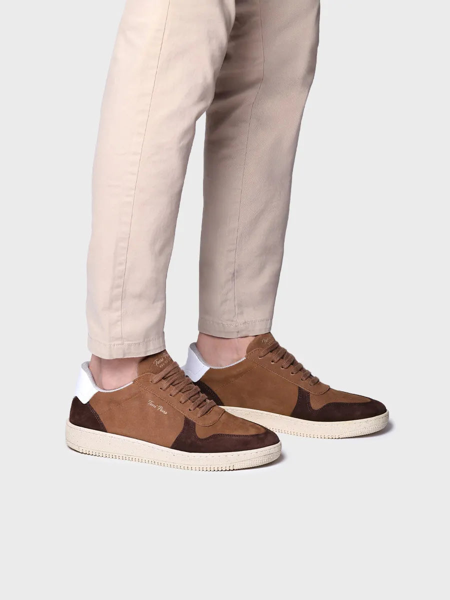 Baskets pour homme en daim camel 