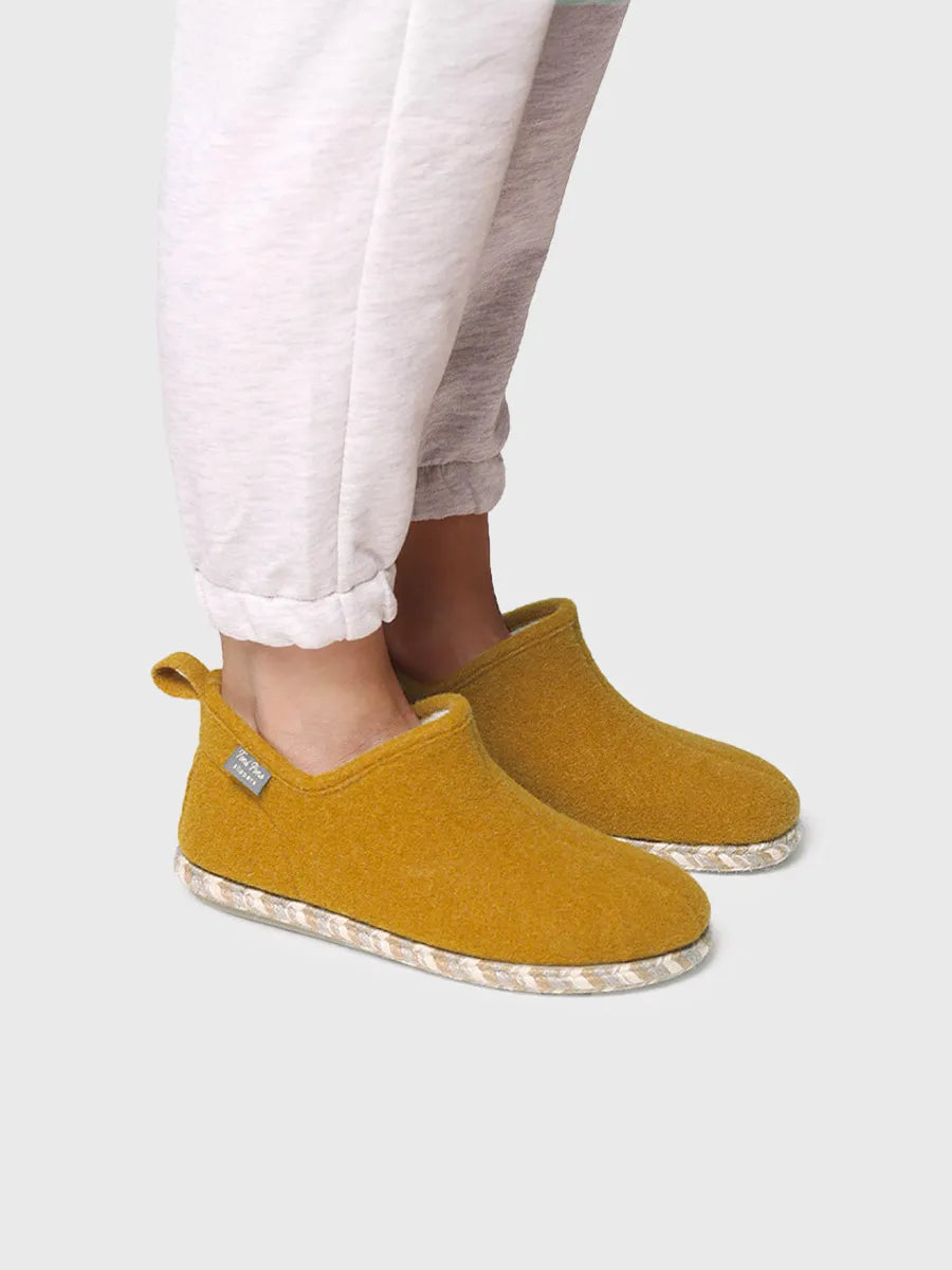 Slipper abotinada para mujer en fieltro | DUNA-FP