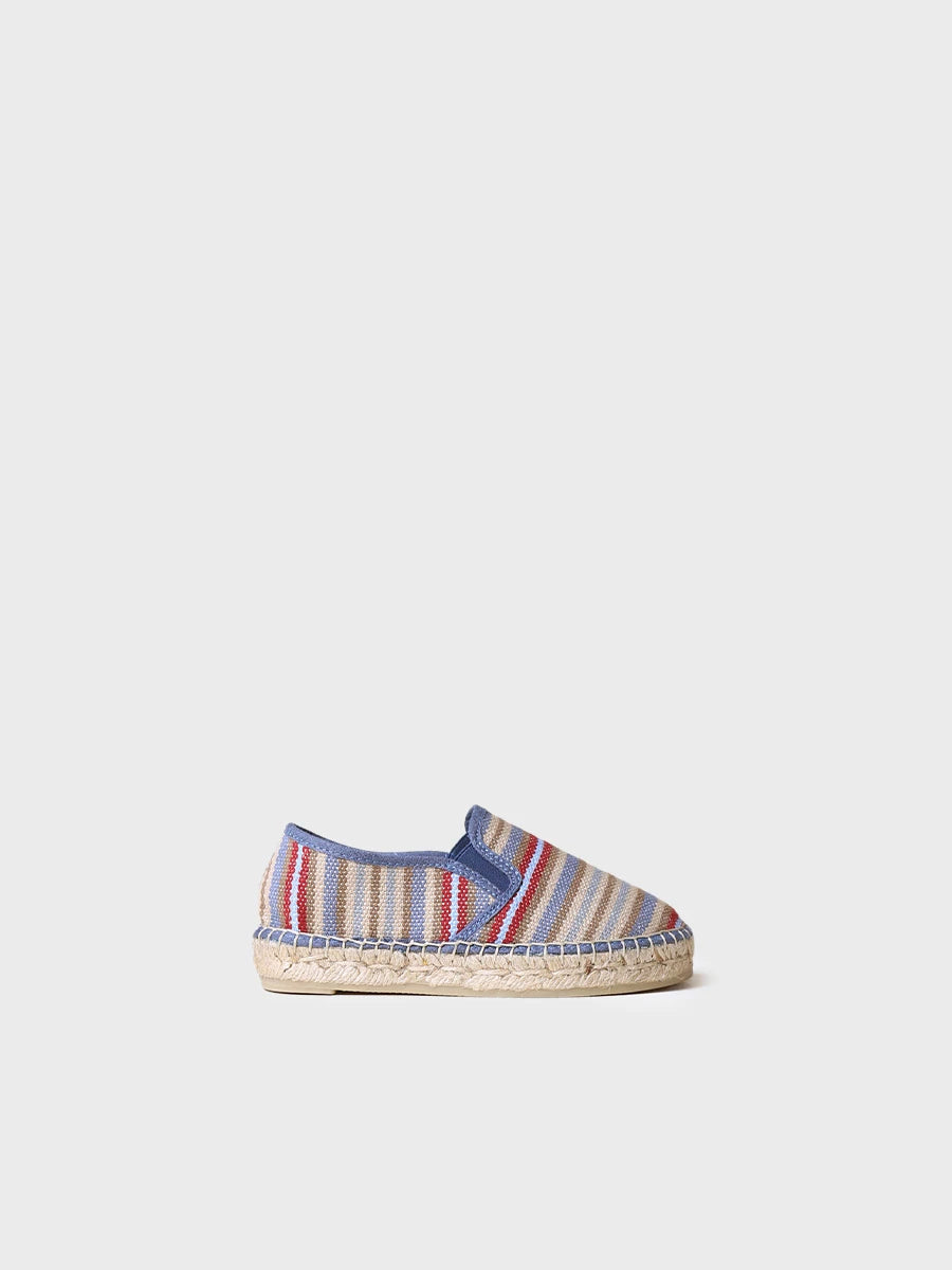  - Alpargatas infantiles | EFES-BR  - Toni Pons  